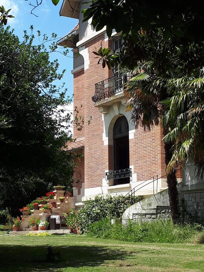 Chateau Mezger Albefeuille-Lagarde Ngoại thất bức ảnh